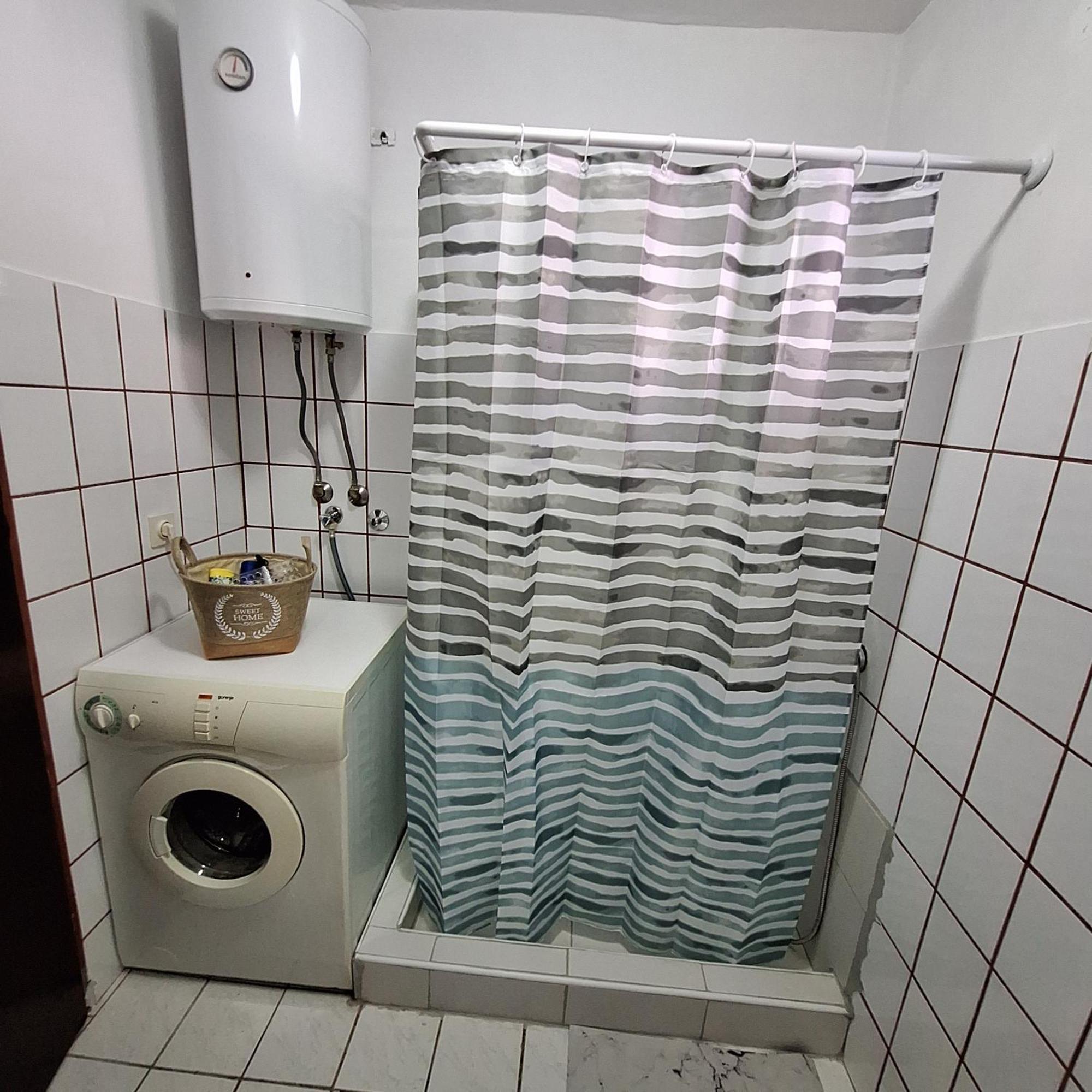 Apartamento Dora Sremski Karlovci Exterior foto